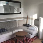 Beautiful Bright, Cosy Apt Near Parc De Belleville