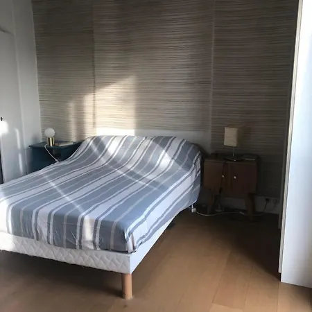 Apartment Beautiful Bright, Cosy Apt Near Parc De Belleville